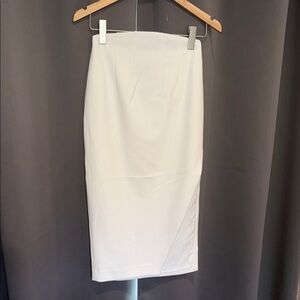 Elegant White Pencil Skirt